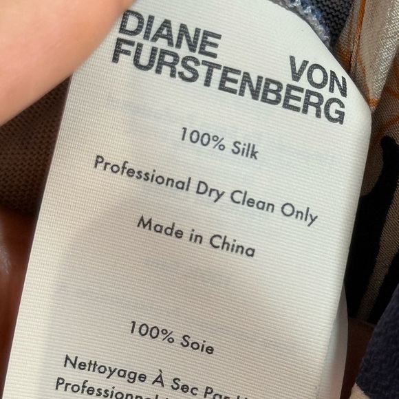 Diane Von Furstenberg DVF Naya Wrap Dress Size M pristine condition - Picture 10 of 13